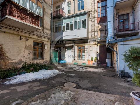 коммерческая по адресу Константиновская ул., 1