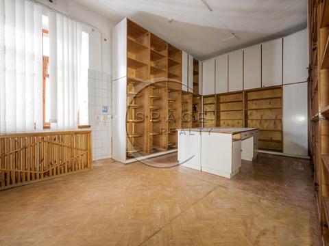 коммерческая по адресу Константиновская ул., 1