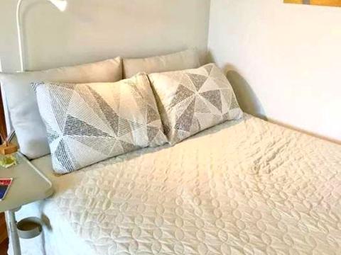 квартира за адресою Введенська вул., 7/9