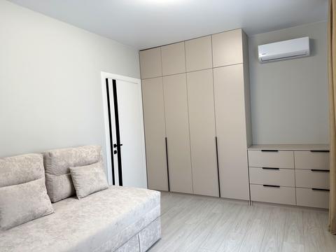 квартира по адресу Олександра Олеся ул., 3