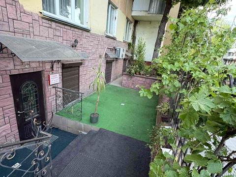 комерційна за адресою Жовківська вул. (Декабристів), 57
