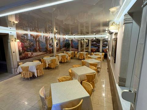 комерційна за адресою Жовківська вул. (Декабристів), 57