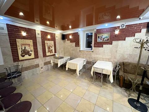 комерційна за адресою Жовківська вул. (Декабристів), 57