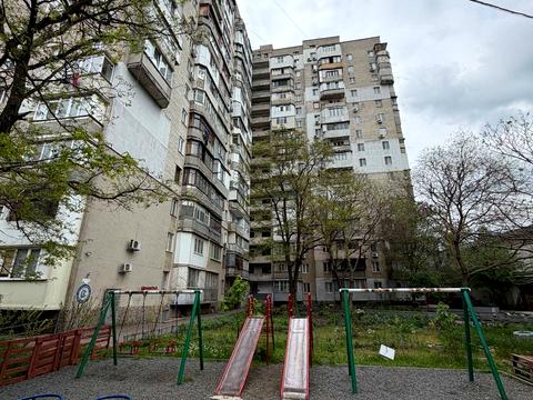 квартира за адресою Владислава Бувалкіна вул. (Бочарова Генерала), 13