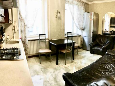 квартира за адресою Ніни Строкатої вул. (Буніна), 7