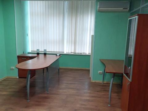 комерційна за адресою Драгоманова вул., 1-Б