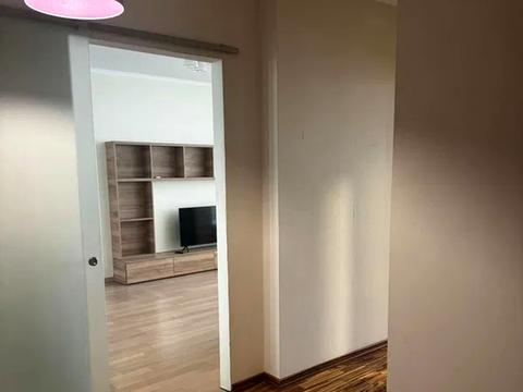 квартира за адресою Анни Ахматової вул., 30