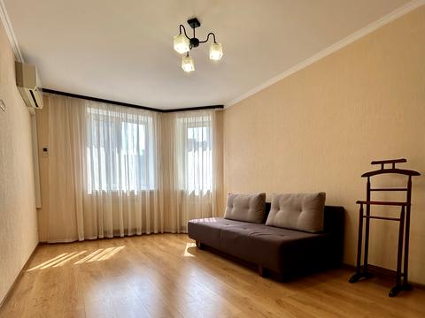 квартира за адресою Боголюбова вул., 20