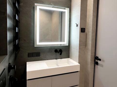 квартира за адресою Салютна вул., 2к9