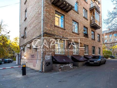 комерційна за адресою Джона Маккейна вул. (Івана Кудрі), 36