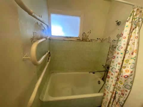 квартира за адресою Андрія Малишка вул., 27