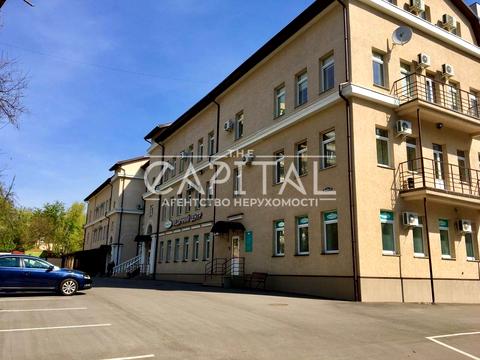 комерційна за адресою Професора Павловського вул. (Боткіна), 4