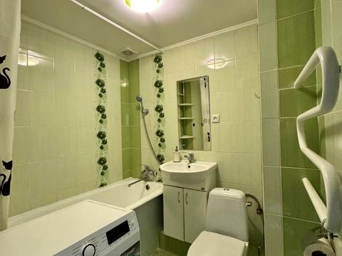 квартира за адресою Віктора Чукаріна вул., 18