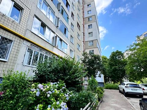 квартира за адресою Віктора Чукаріна вул., 18