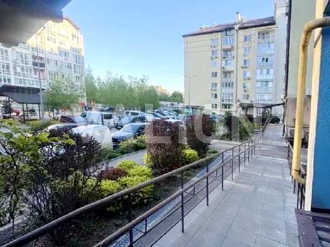 квартира за адресою Академіка Лебедєва вул., 1/7