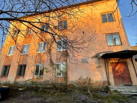 комерційна за адресою Михайла Грушевського вул., 17