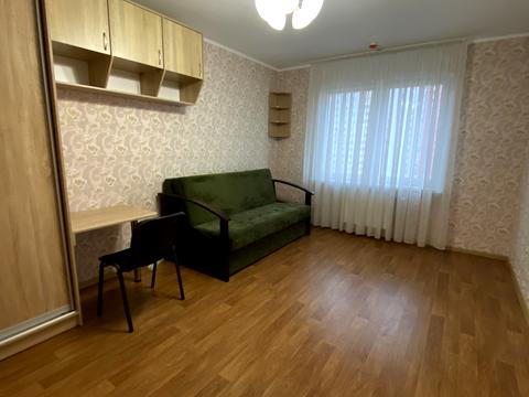 квартира за адресою Софії Русової вул., 1-Б