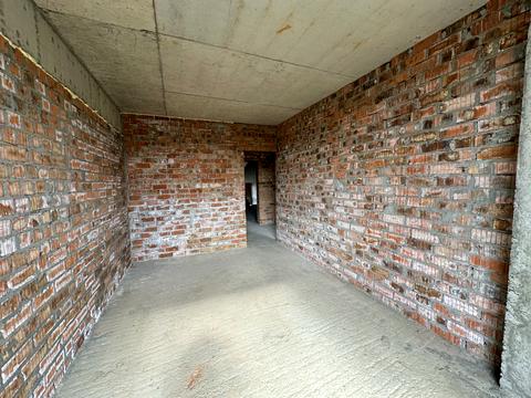 1865249985961658