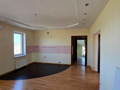 дом по адресу с. Красиловка, Ліни Костенко