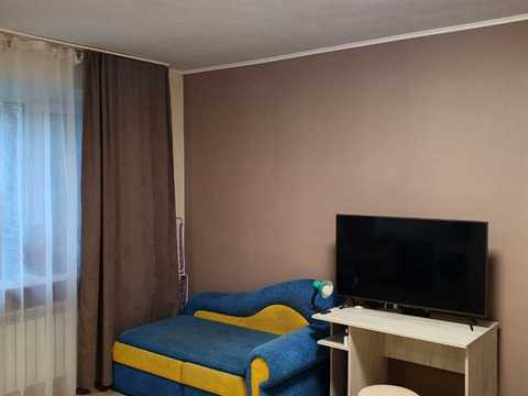 квартира за адресою Героїв Крут вул. (Валентини Терешкової), 2