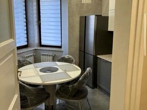 квартира за адресою Аральська вул., 4