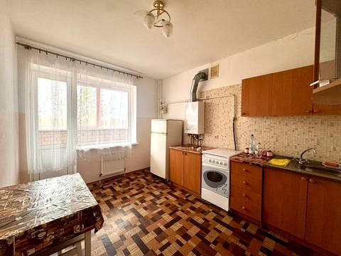 квартира за адресою смт. Таїрове, Коралова вул., 1
