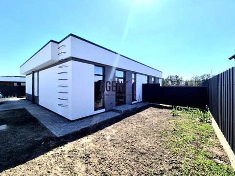 дом по адресу Янтарная ул.