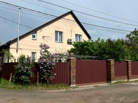 дом по адресу вулиця Садова, 32