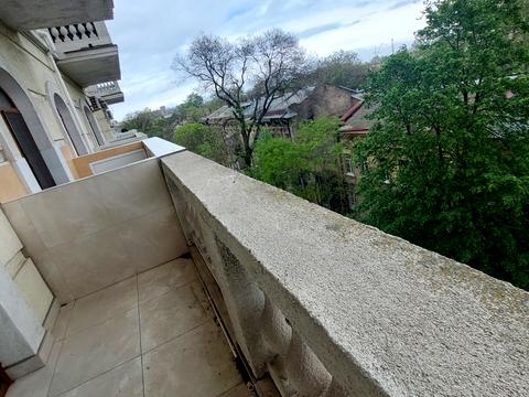 комерційна за адресою Онілової пров., 18