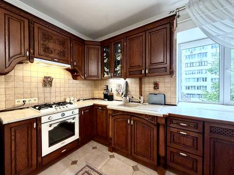 квартира за адресою Наукова вул., 96б