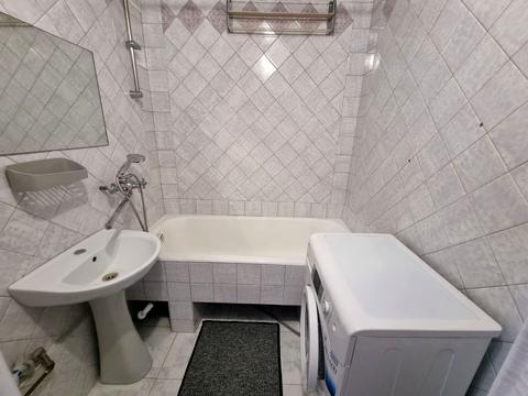 квартира за адресою Анни Ахматової вул., 6