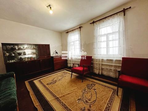 будинок за адресою Ватутіна