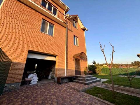 будинок за адресою с. Бобриця, Молодіжна