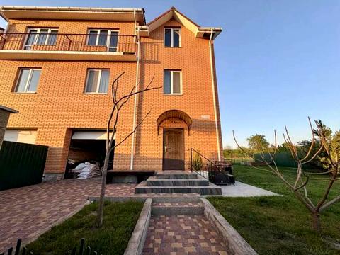 будинок за адресою с. Бобриця, Молодіжна