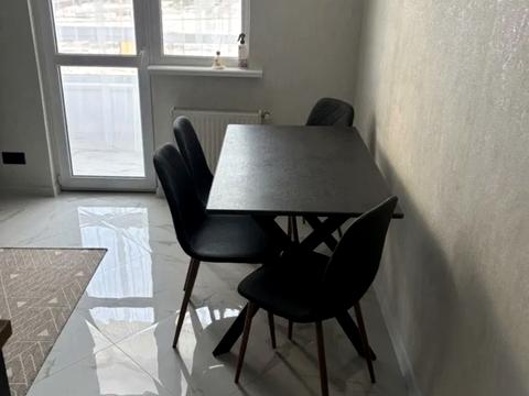 квартира за адресою Роксоляни вул., 43г