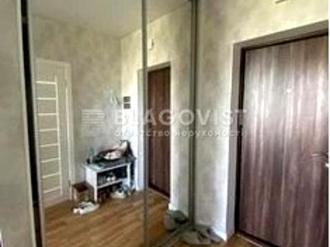 комерційна за адресою Практична вул., 1