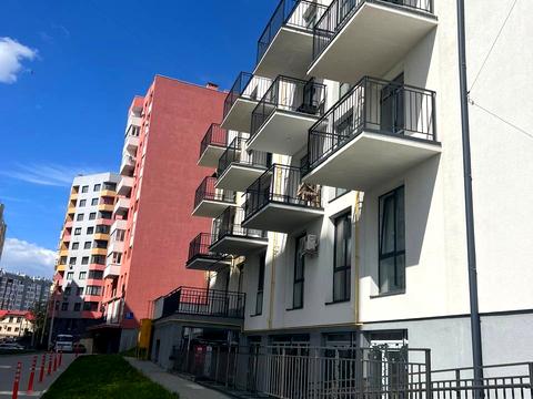 комерційна за адресою Кругла вул., 9-Б
