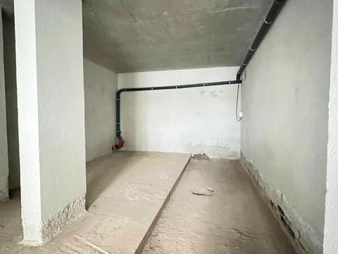 комерційна за адресою Кругла вул., 9-Б