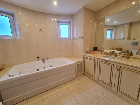 квартира за адресою Максима Кривоноса вул., 17