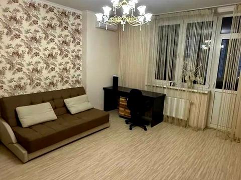 квартира за адресою Київ, Анни Ахматової вул., 30