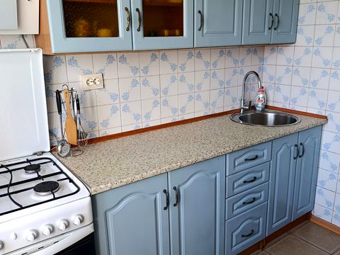 квартира за адресою Романа Шухевича просп. (Генерала Ватутіна), 8