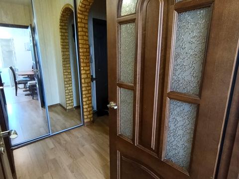 квартира за адресою Романа Шухевича просп. (Генерала Ватутіна), 8