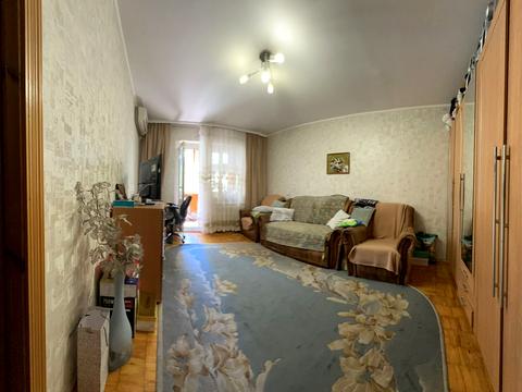квартира по адресу Ревуцкого ул., 44