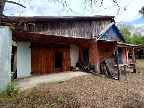 комерційна за адресою Центральна, 1