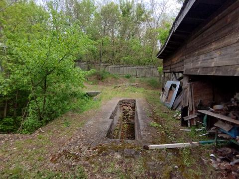 комерційна за адресою Центральна, 1