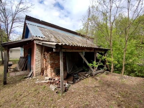 комерційна за адресою Центральна, 1