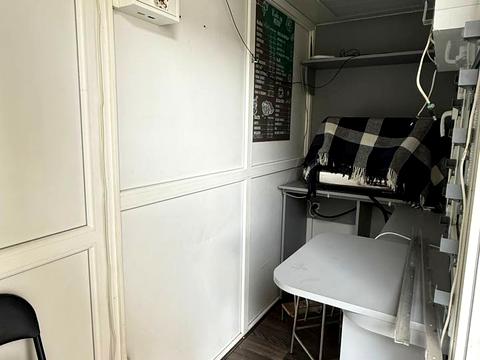 комерційна за адресою Соборна вул., 65а