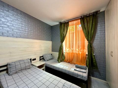 комерційна за адресою Західна вул., 14