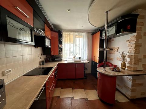 квартира за адресою Тролейбусна вул., 15