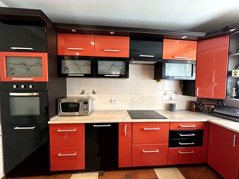 квартира за адресою Тролейбусна вул., 15